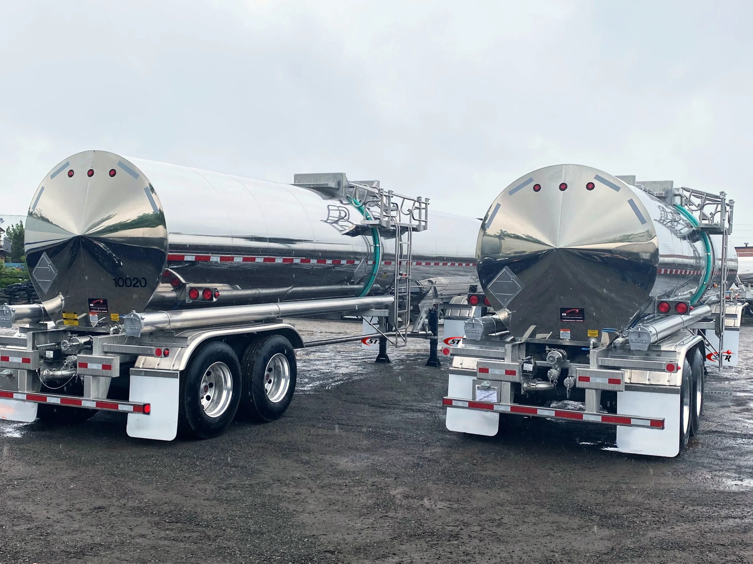 Twin tanks